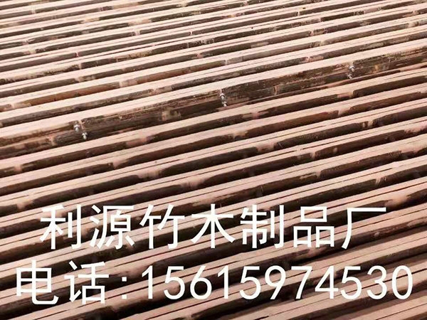竹羊床、漏粪板